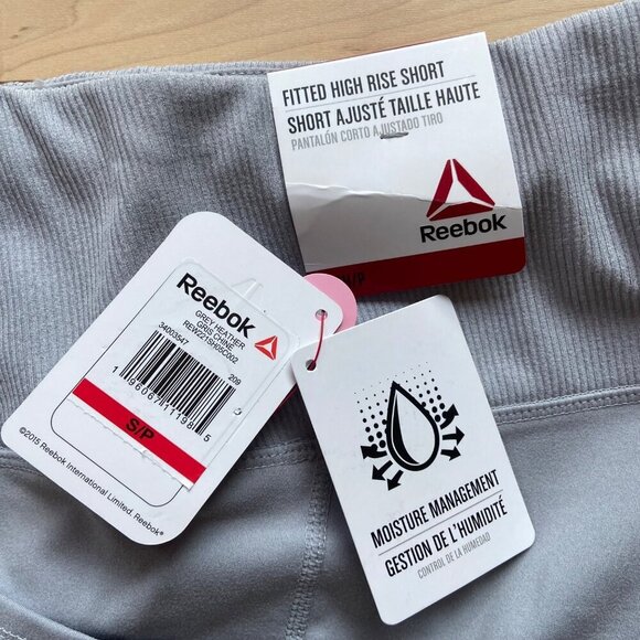 Reebok Women shorts small Fitted High Rise Moisture Management pockets Gray - Picture 2 of 10
